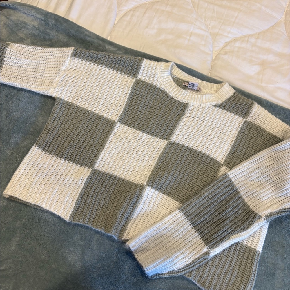 Checkered Knit Sweater in Cream and Sage Green